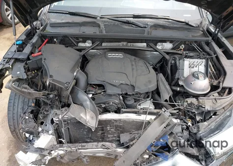 2018 Audi Q5 2.0T Premium z USA, uszkodzony, nr VIN WA1CNAFY0J2217145